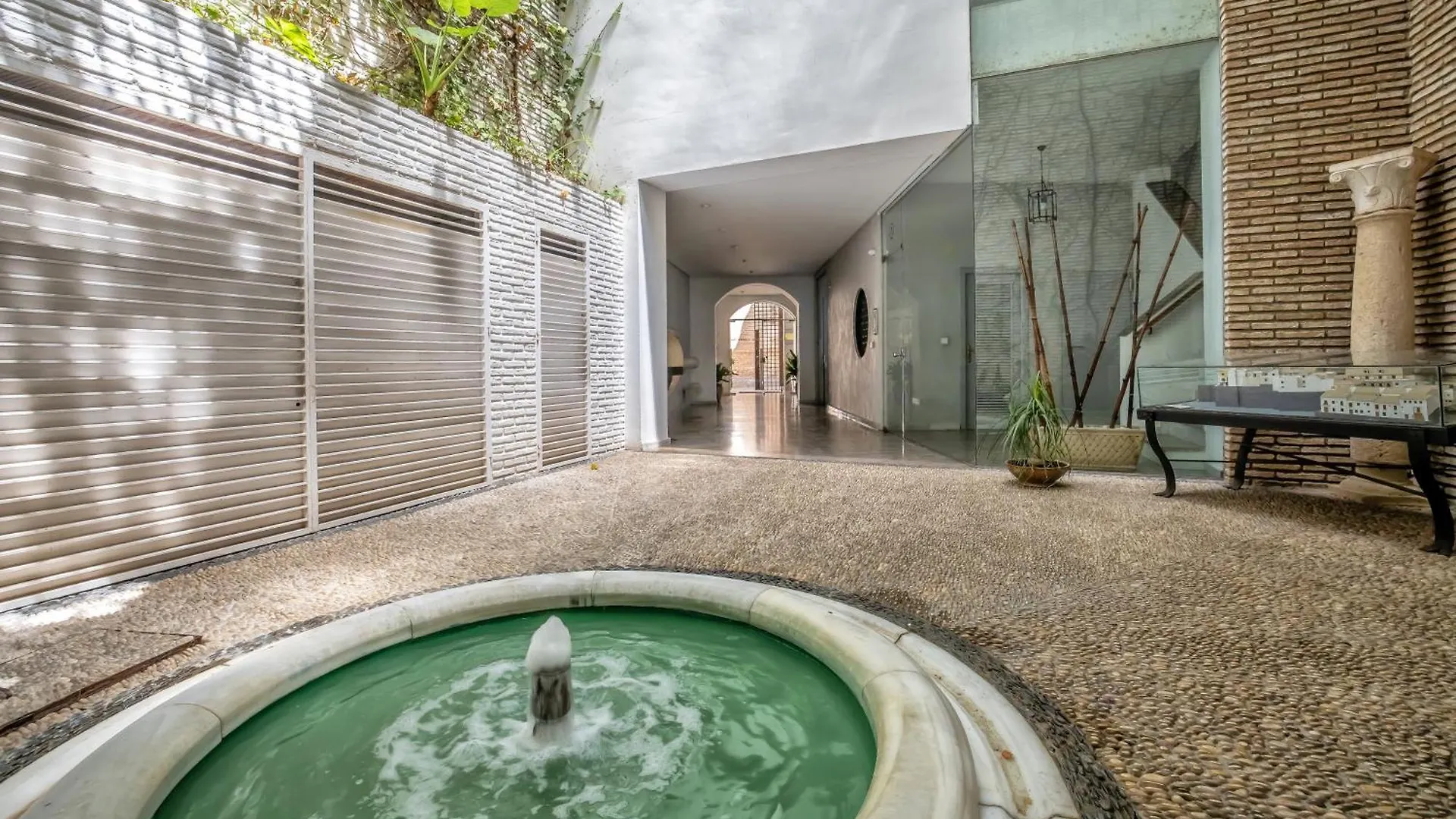 Santa Ana Free Parking Cordoba Center Apartment