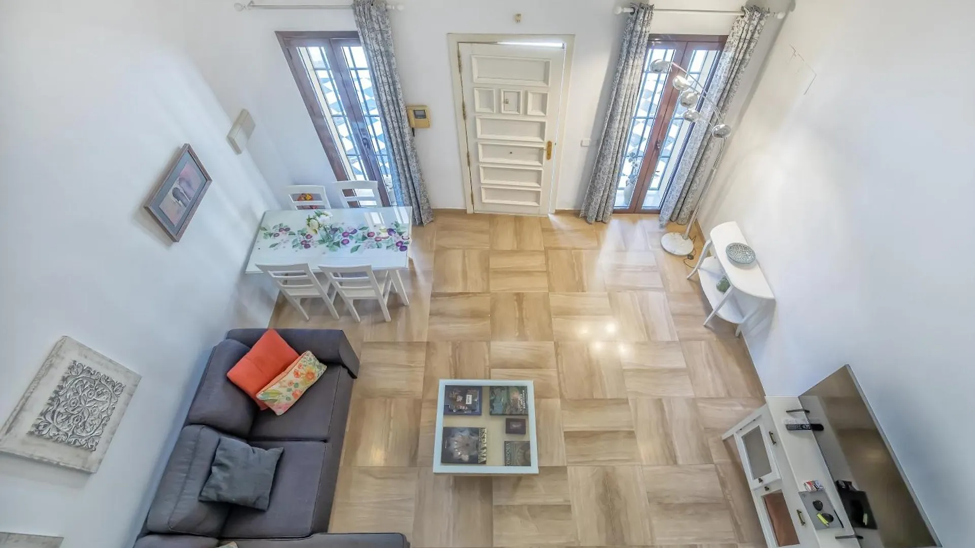 Santa Ana Free Parking Cordoba Center Apartment