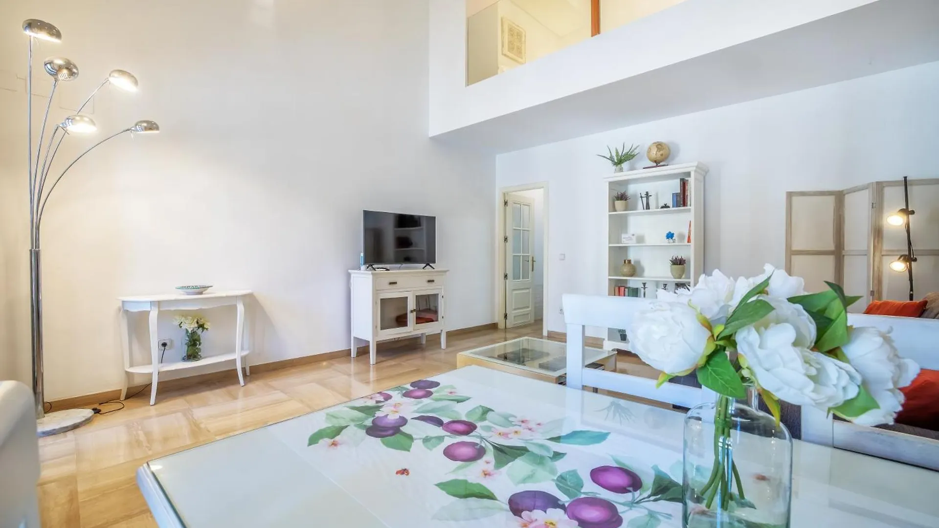 Santa Ana Free Parking Cordoba Center Apartment