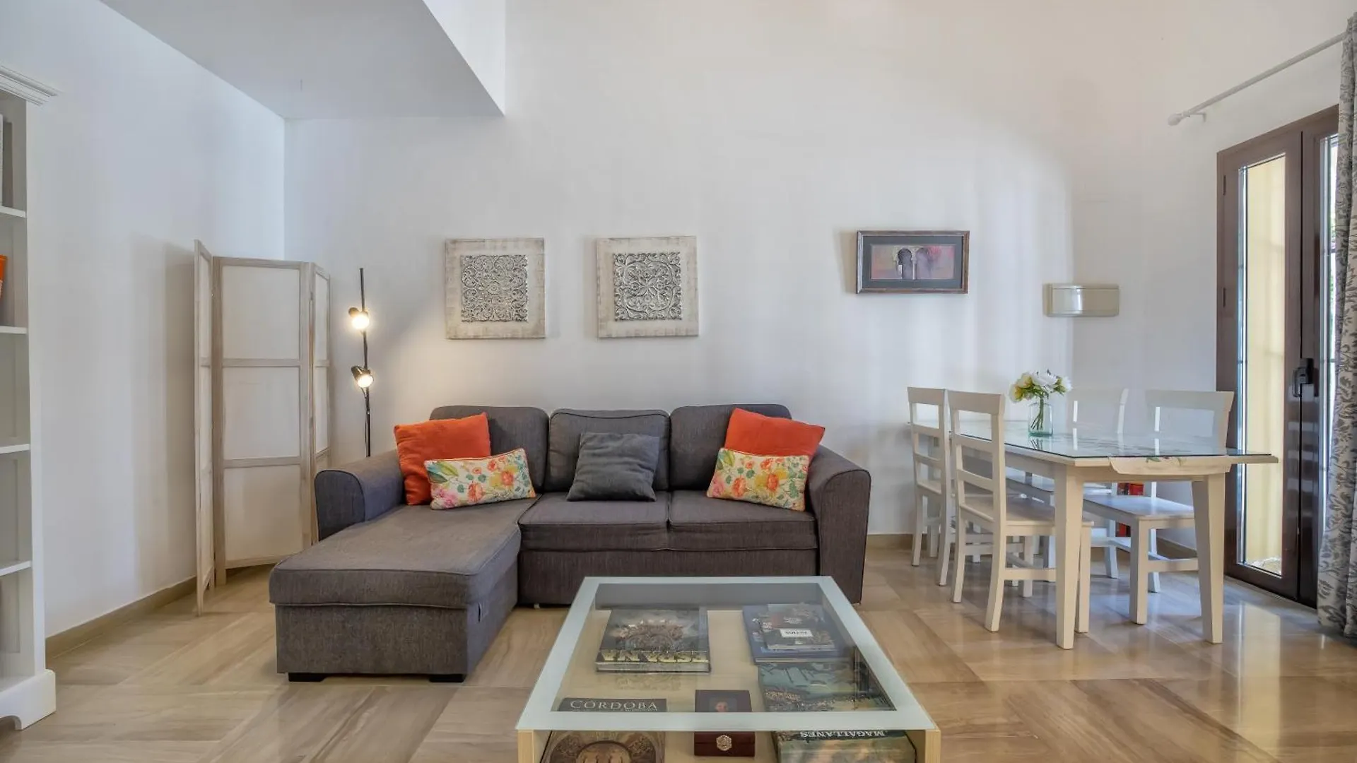 Santa Ana Free Parking Cordoba Center Apartment