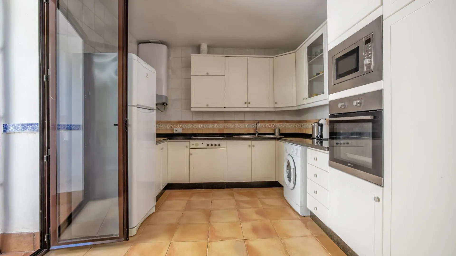 Santa Ana Free Parking Cordoba Center Apartment