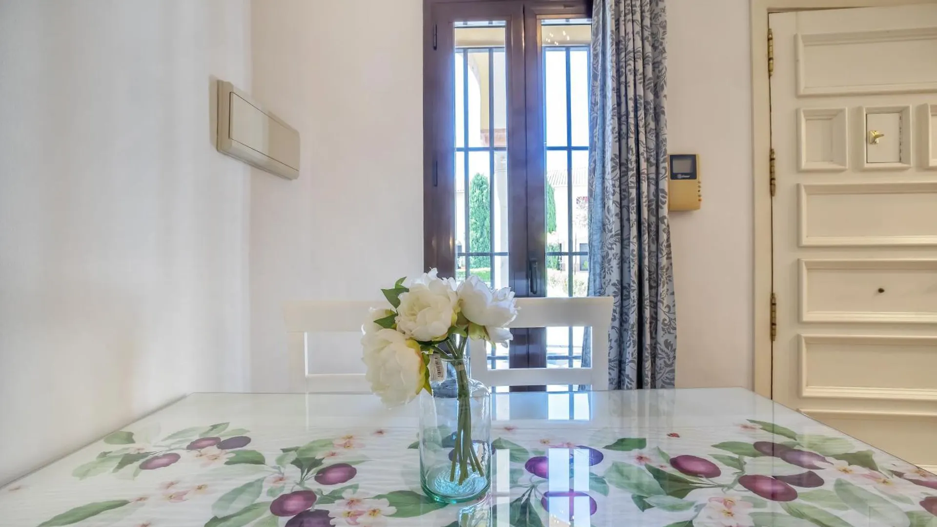 Santa Ana Free Parking Cordoba Center Apartment