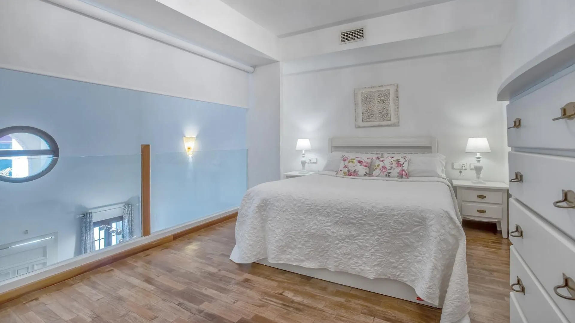 Santa Ana Free Parking Cordoba Center Apartment
